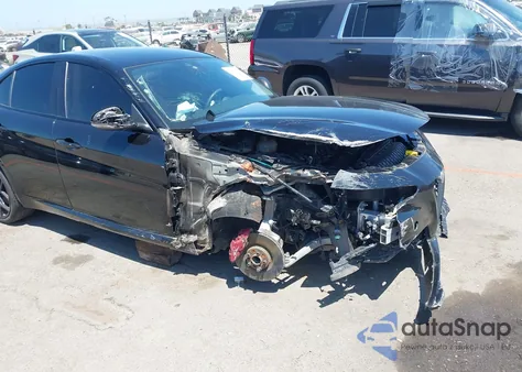 2020 Alfa Romeo Giulia из США, поврежденный, VIN ZARFAMAN1L7636744